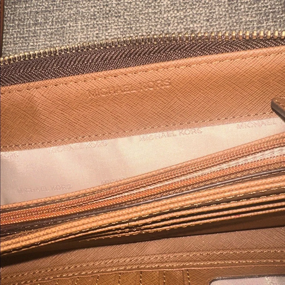 Michael Kors Wallet/Wrislet